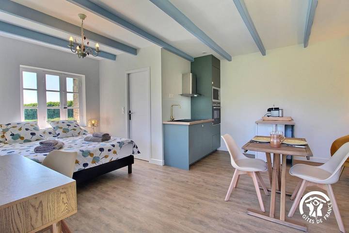 Gîte pour 2 personnes, avec Jardin à Berric - 4