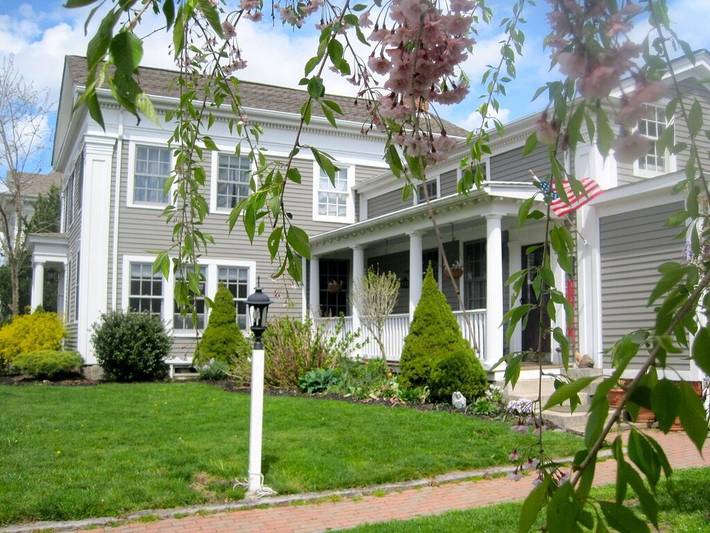Vacation house for 10 people, with yard, with pets in Connecticut