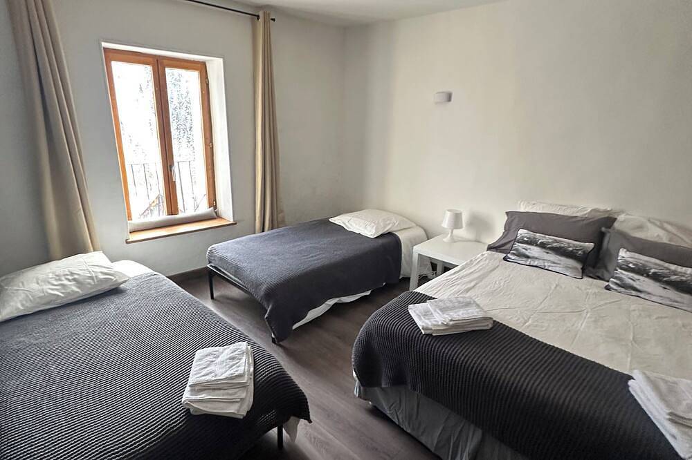 Entire apartment, \"Rental with breathtaking mountain views, for an unforgettable stay!\" in La Léchère, Le Grand Domaine
