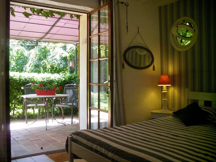 Chambre d’hôte pour 2 personnes, avec Terrasse et Jardin à Saint-Jean-les-Deux-Jumeaux