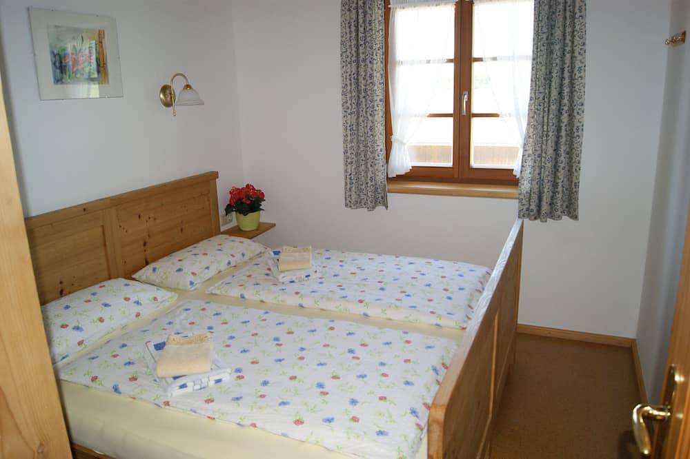 Ganze Wohnung, Ferienwohnung Wendelstein, 65 qm, 2 Schlafzimmer, Tv, Balkon, Bergblick, W-Lan in Frasdorf, Chiemgauer Alpen