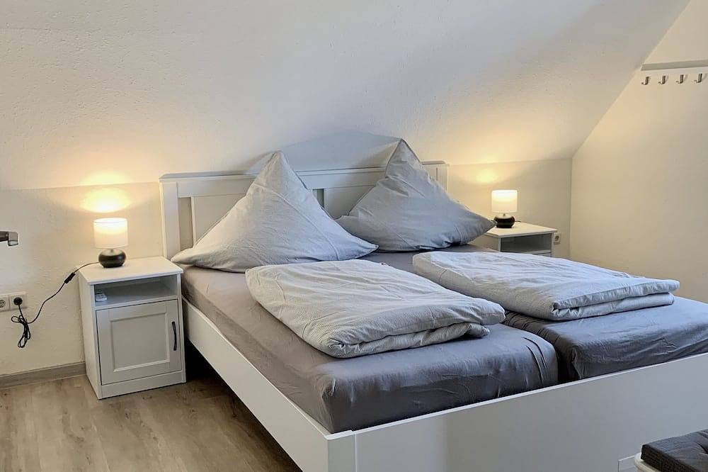 Ganze Wohnung, Ferienwohnung Neptun, wundervolle, gemütliche Wohnung im Fischerdorf Ditzum in Ditzum, Jemgum