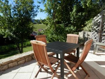 Gîte pour 4 personnes, avec terrasse et jardin à Oye-et-Pallet