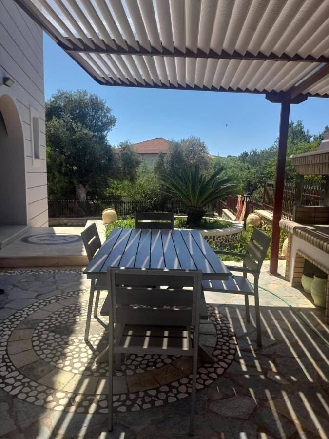 Ολόκληρο το διαμέρισμα, Panselinos in Σπαρτοχώρι, Μεγανήσι