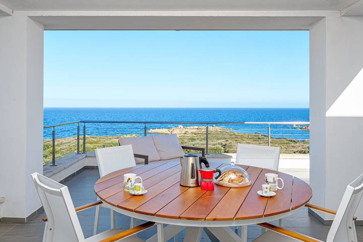 Appartamento intero, Appartamento Attico 12A a Villa Marconi con vista mare e terrazza solarium panoramica in Golfo Aranci, Costa Smeralda