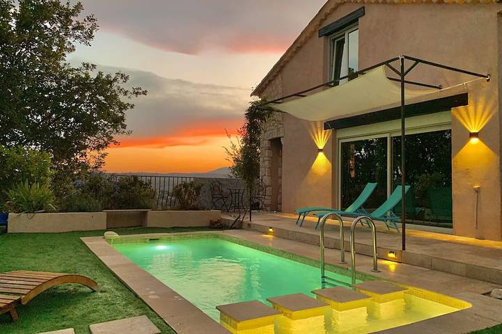 Villa pour 6 personnes, avec jardin à Cagnes-sur-Mer