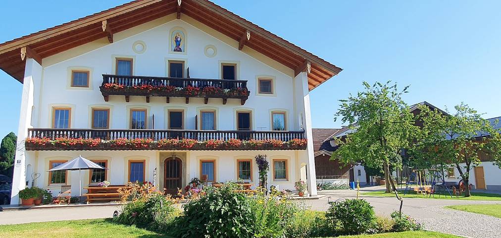 Bauernhof für 3 Personen, mit Terrasse und Garten in Seeon Seebruck