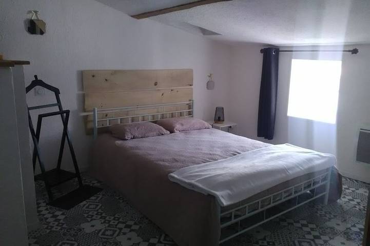 Location de vacances pour 3 personnes, avec balcon à Saint-Amant-Tallende - 3