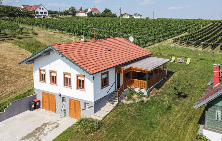Ferienhaus für 8 Personen, mit Terrasse und Garten im Südburgenland