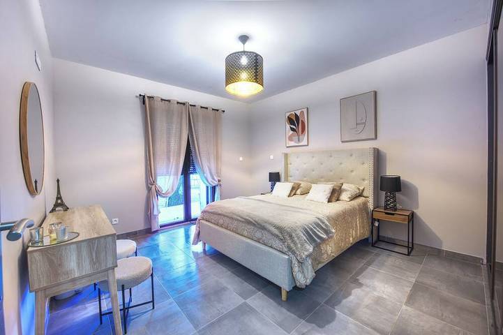 Swimming pool & sunsets in Provence in Rochefort-du-Gard, Nimes und Umgebung