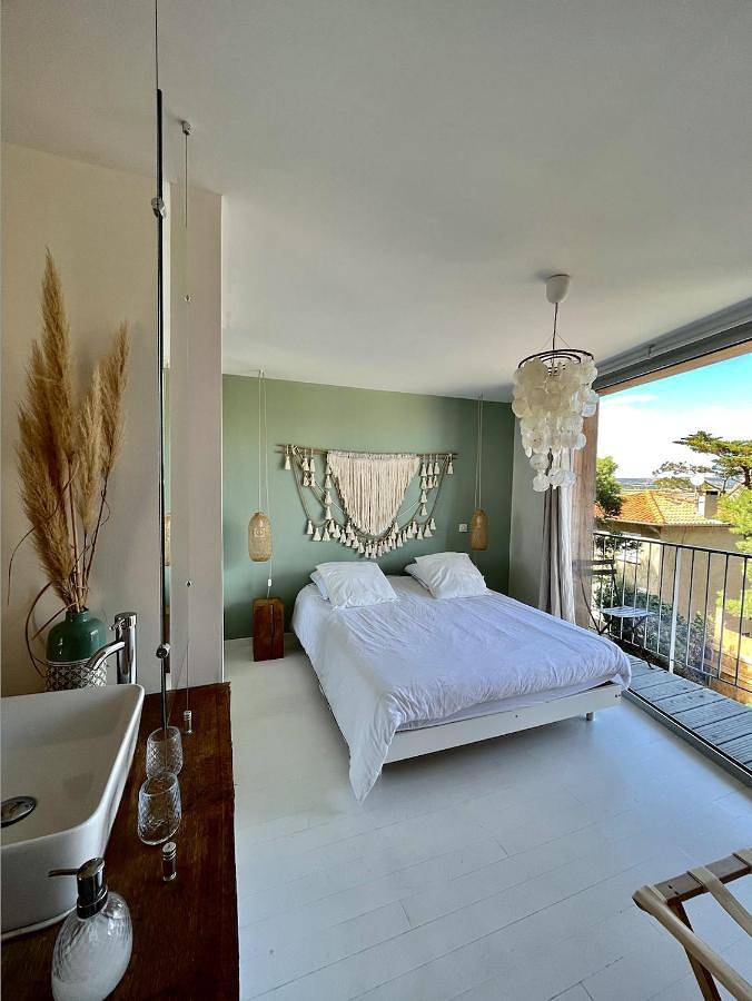 Gîte pour 2 personnes, avec terrasse ainsi que jardin et vue dans Plage La Franqui - 3