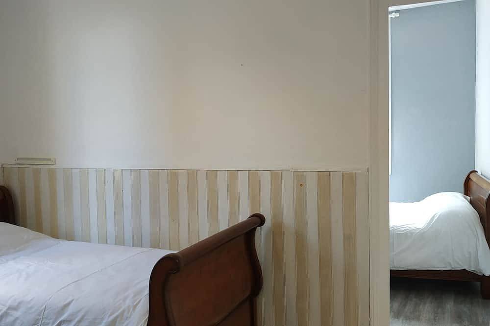 Maison Ancienne Entière Meublée in Chinon, Loire-Tal