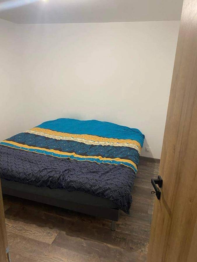Gîte pour 12 personnes, avec jardin à Houtteville