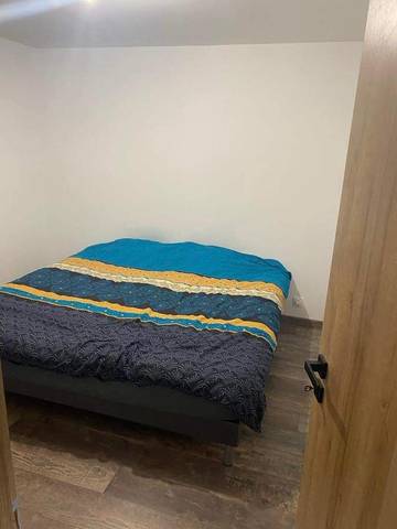 Location de vacances pour 12 personnes, avec jardin à Houtteville