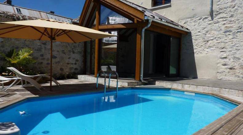 Location de vacances pour 4 personnes, avec sauna ainsi que piscine et jacuzzi dans Hautes-Alpe - 3