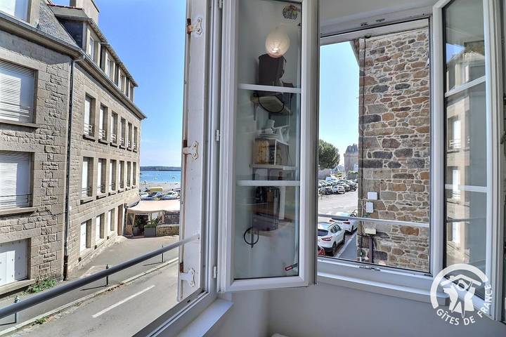 Gîte pour 2 personnes, avec vue dans Port de Plaisance des Sablons