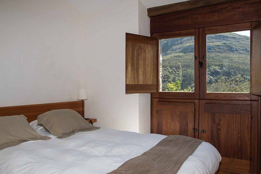 Casina de Rubio. Fa parte del set di 4 case di Las Casinas de Linares in Ribadesella, Costa Verde (Spagna)