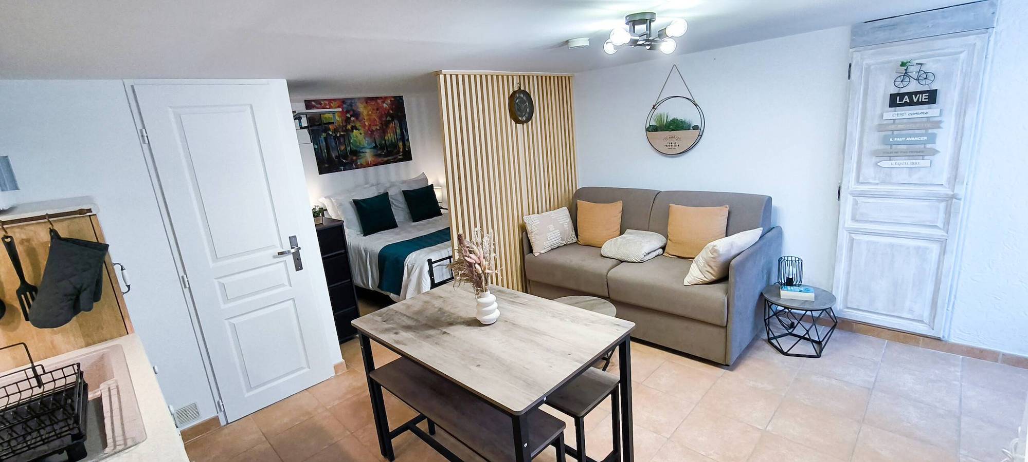 Appartement entier, Le Cocoon d´Estoublon classé 2 étoiles in Estoublon, Alpes-de-Haute-Provence