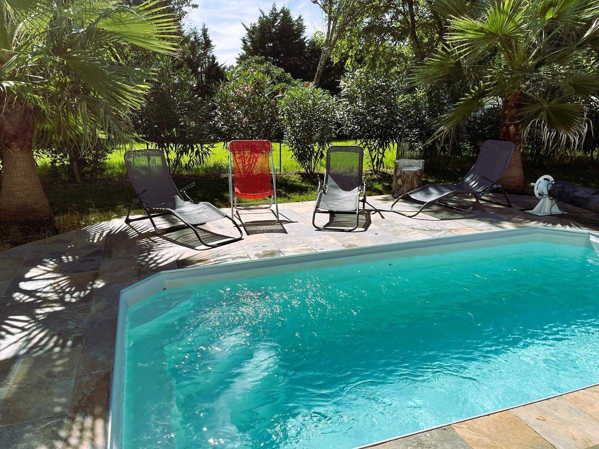 Cottage Bien-Être Jacuzzi Piscine Chauffée 7P Tarn in Peyrole, Région d'Albi