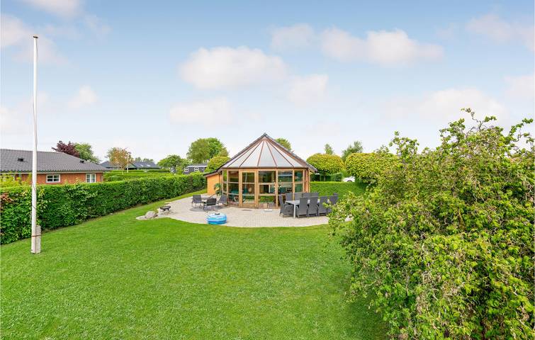Ferienhaus für 6 Personen, mit Terrasse und Garten in Hejlsminde - 3