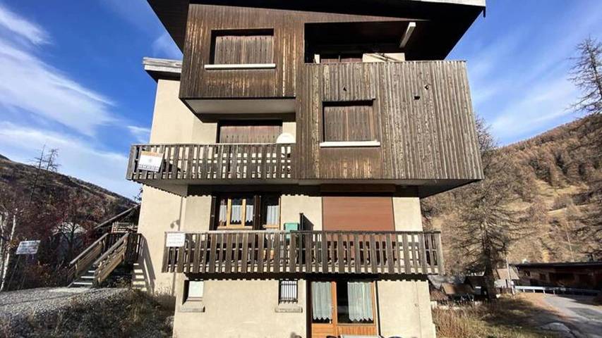 Gîte pour 3 personnes dans Col De Vars Vars Station De Ski