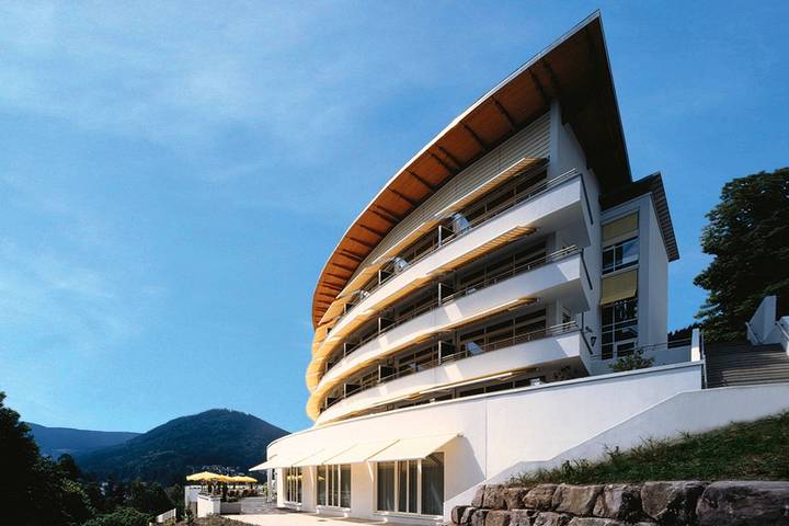 Hotel für 2 Personen, mit Balkon/Terrasse und Whirlpool sowie Terrasse und Sauna