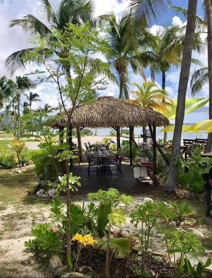 Gîte pour 2 personnes, avec bassin pour enfant ainsi que jardin et piscine dans Nettlé Bay - 4