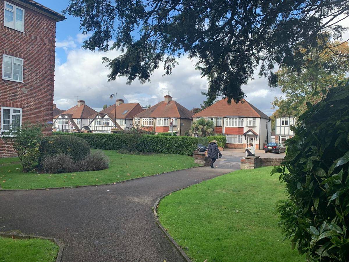 Beddington Park Lodge West in Sutton (London), London