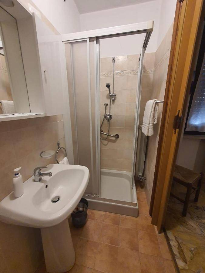 Hôtel pour 3 personnes, animaux acceptés à Bussolin - 4