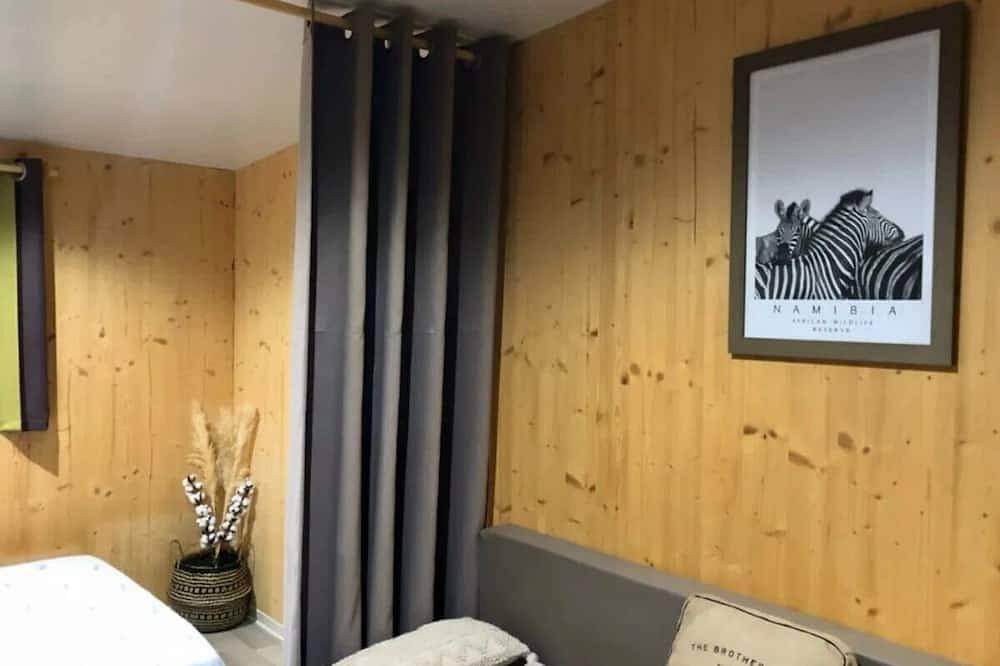 Zecamping 3 étoiles piscine chauffée animaux acceptés roulotte 15m2 in Sigean, Mittelmeerküste (Frankreich)