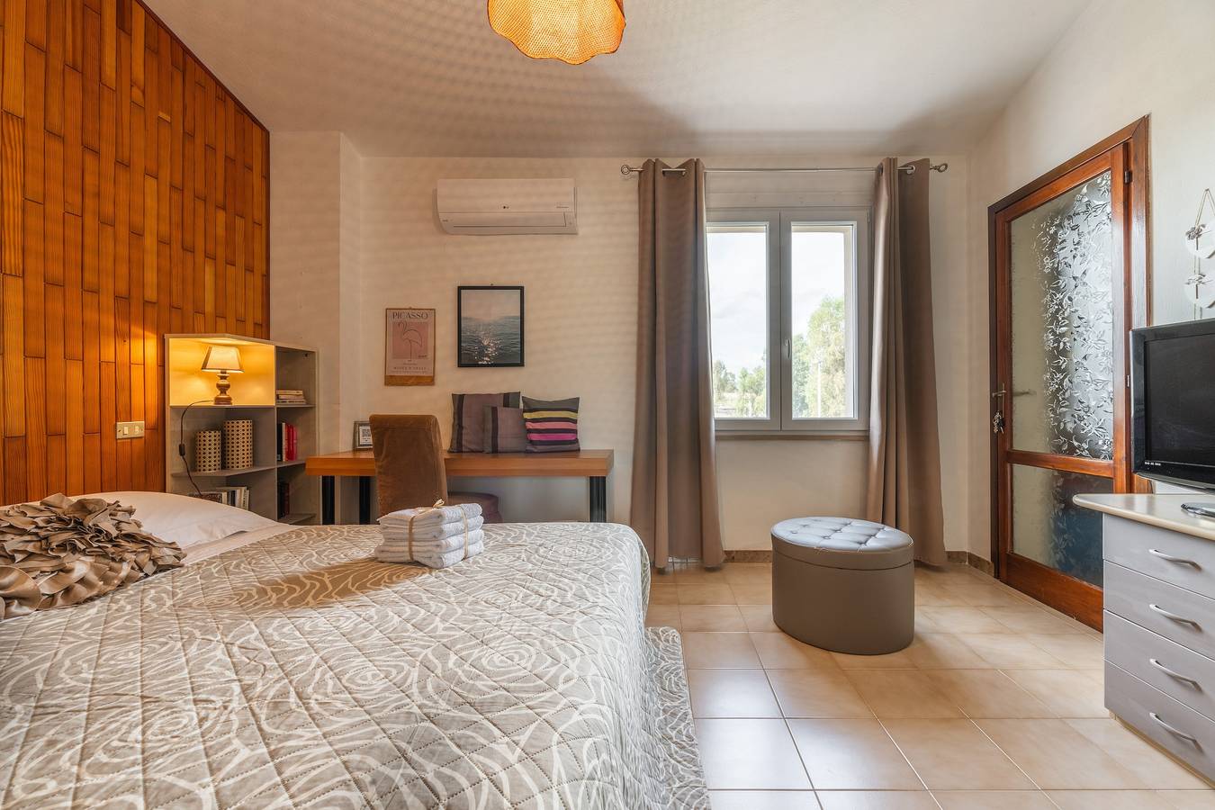 Luxi Noa Apartment Holiday Home with Private Terrace, Wi-Fi & Air Conditioning in Foxi, Campidano