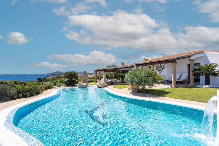 Villa per 6 persone, con giardino e piscina nonché panorama sulla Costa Smeralda