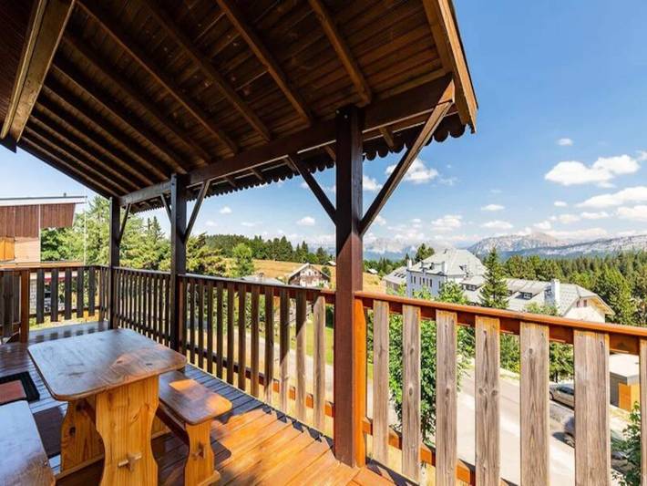 Gîte pour 5 personnes, avec jardin à Pugny-Chatenod - 2