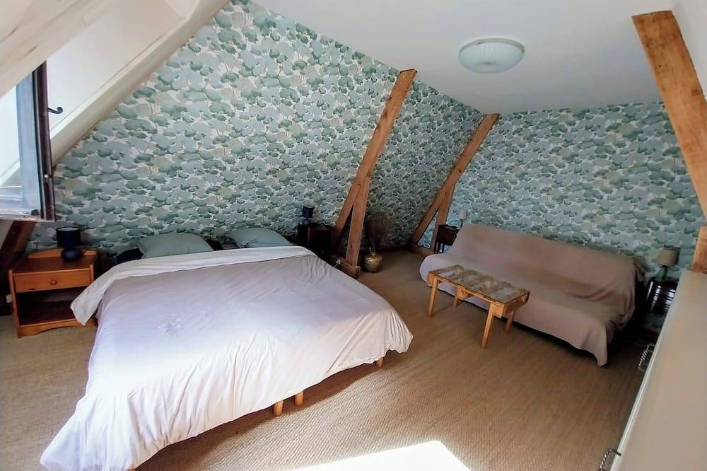 Grand Gite avec tennis et piscine in Lalinde, Périgord Pourpre