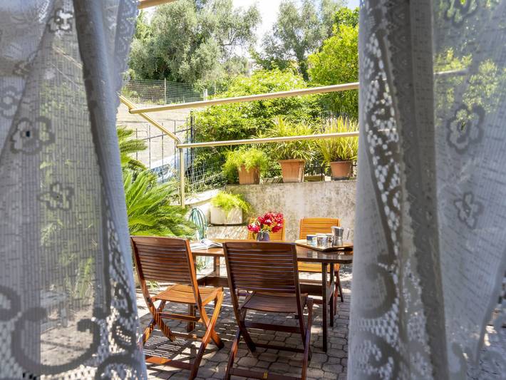 Gîte pour 4 personnes, avec balcon et jardin à Imperia