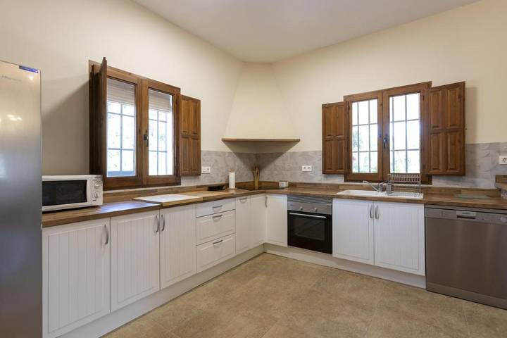 Casa rural para 8 personas, con Terraza además de Jardín y Piscina en Vélez de Benaudalla - 2