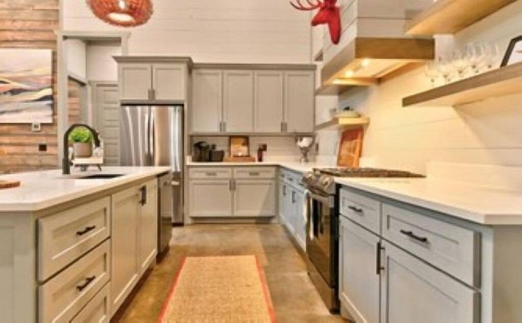 Glamping for 16 Guests in Oklahoma, USA