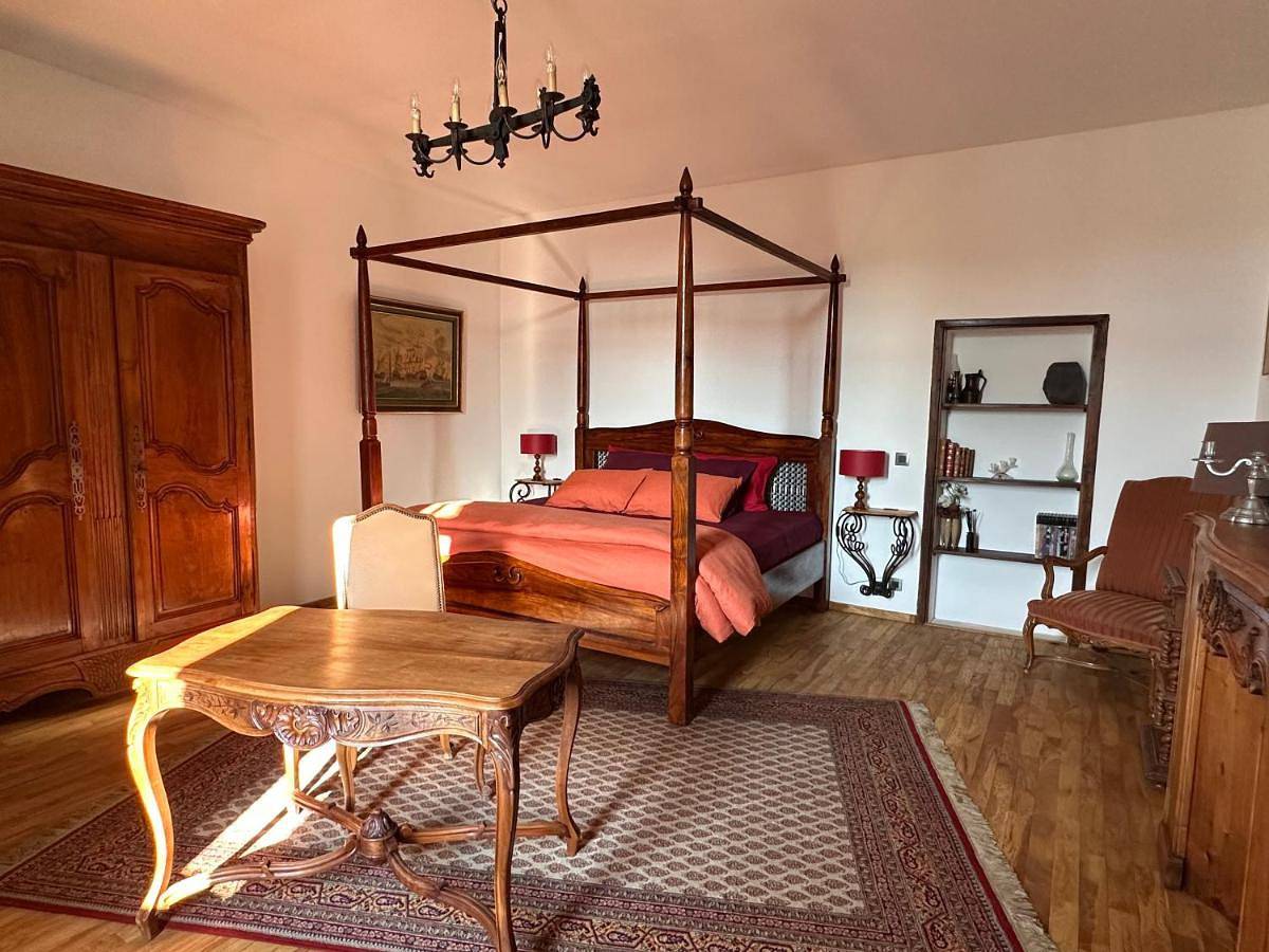 Deluxe King Room in Cazouls-d'Hérault, Côte méditerranéenne (France)