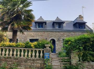 Cottage pour 2 personnes, avec jardin à Riantec
