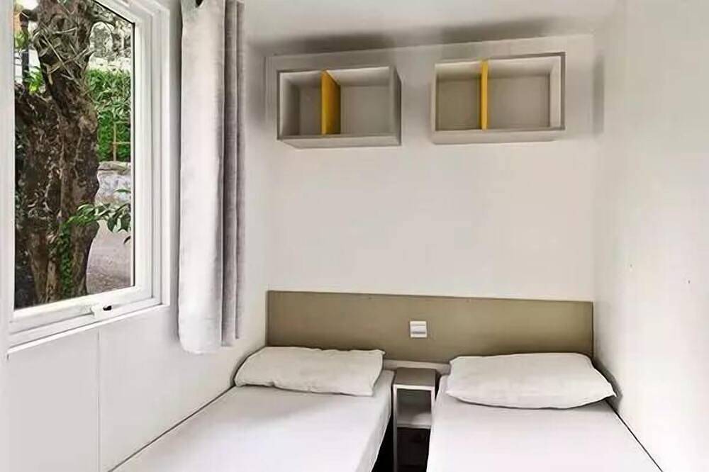 Mobil-home | Comfort | 2 Ch. | 4 pers. | Terrasse simple | A/C in Narbonne Plage, Narbonne