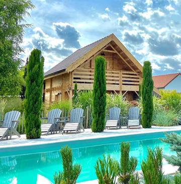 Chambre d’hôte pour 2 personnes, avec jacuzzi et sauna ainsi que piscine et jardin dans Marne