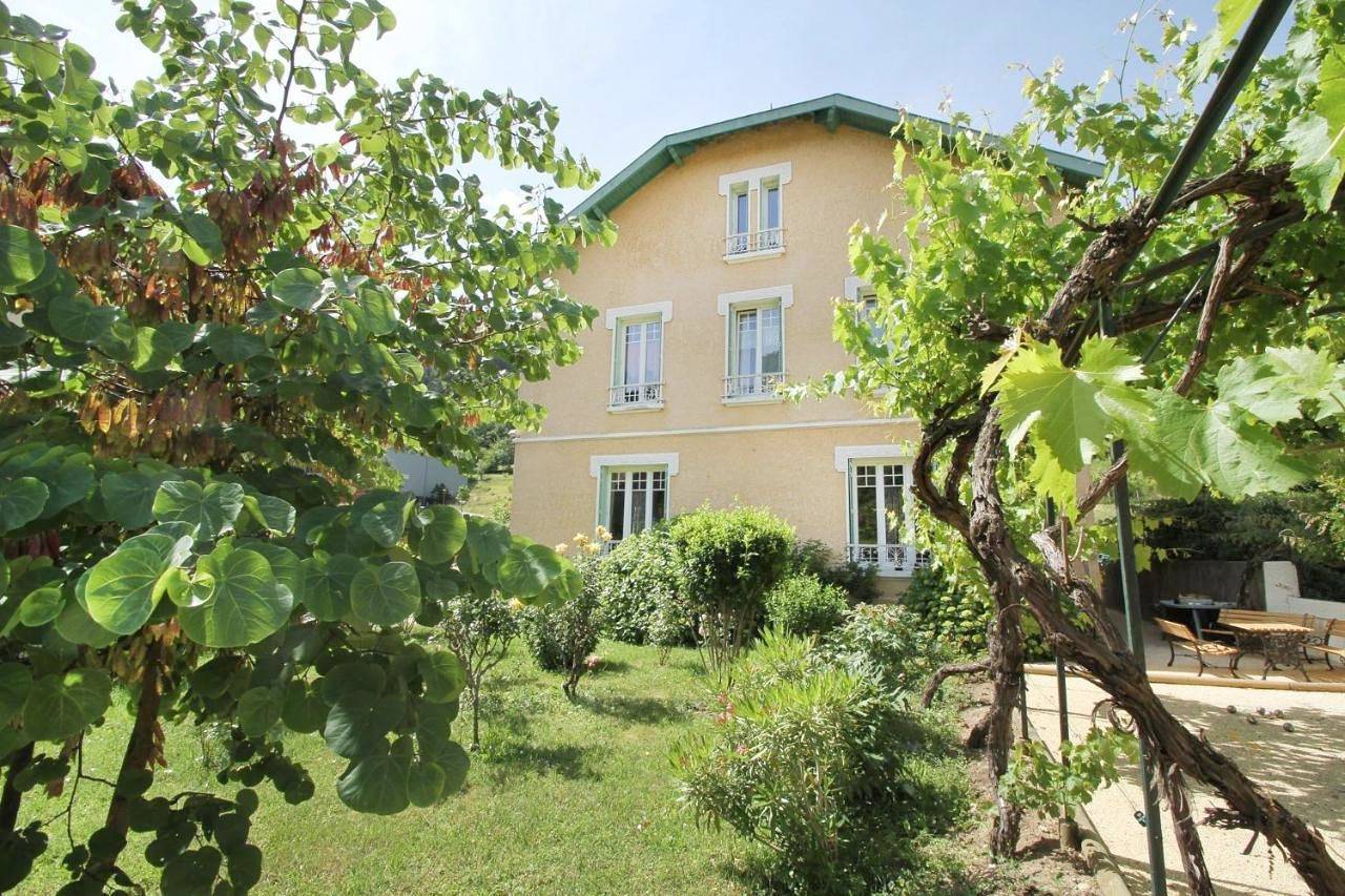 Double Room in Saint-Sauveur-de-Montagut, Parc naturel régional des Monts d'Ardèche