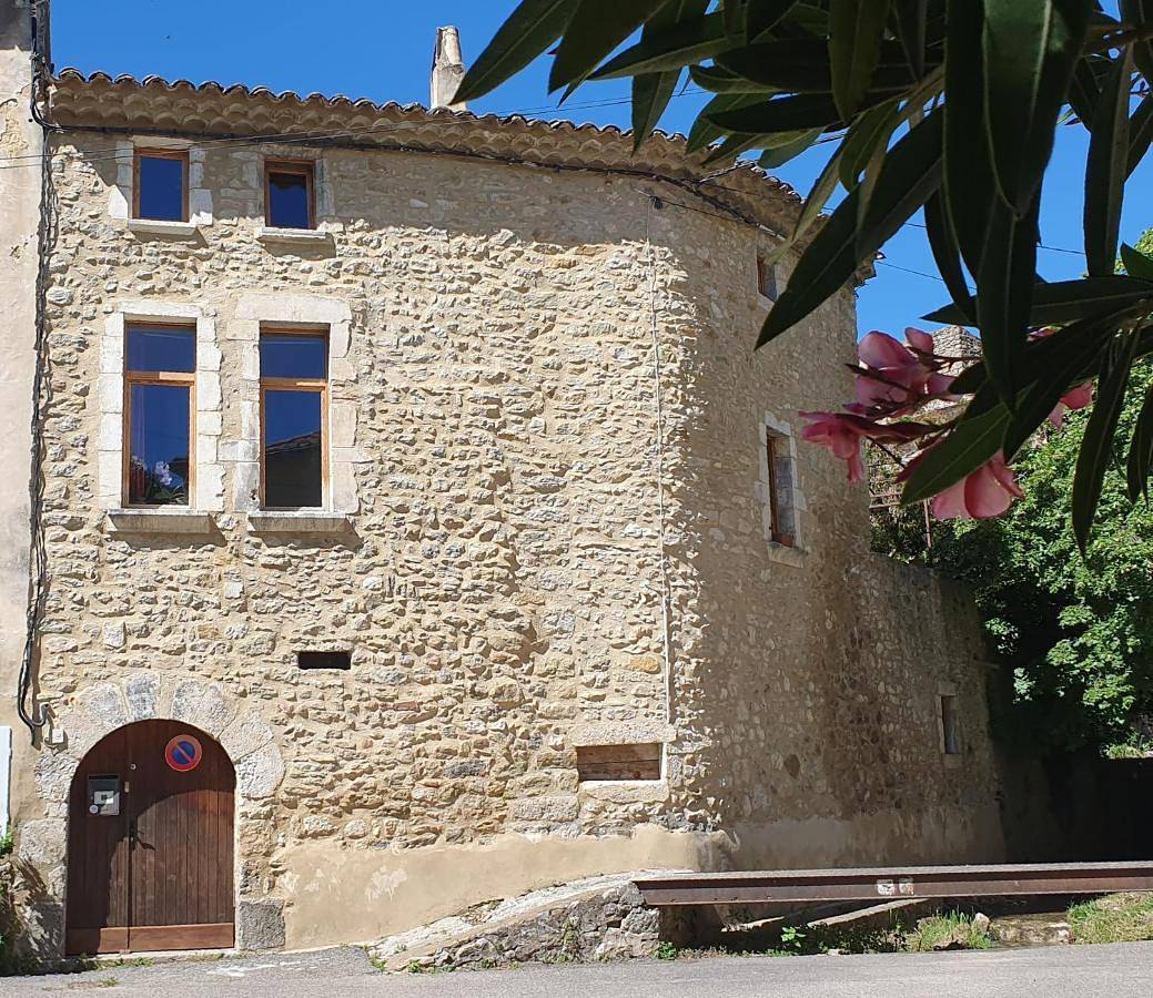Three-Bedroom Home in Saint-Montan, Privas (arrondissement)