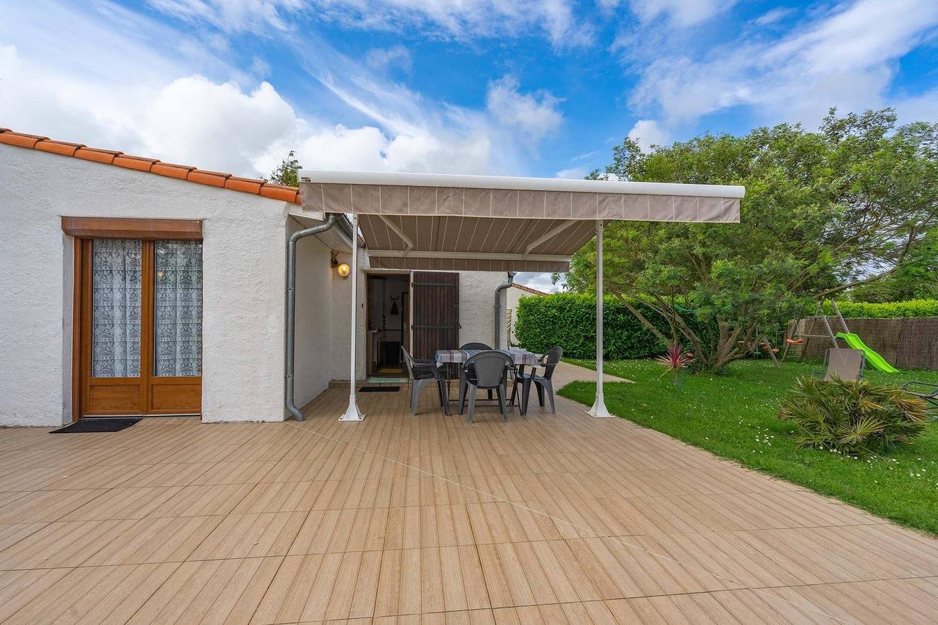 Maisonnette avec jardin in Saint-Palais-sur-Mer, Côte de Beauté
