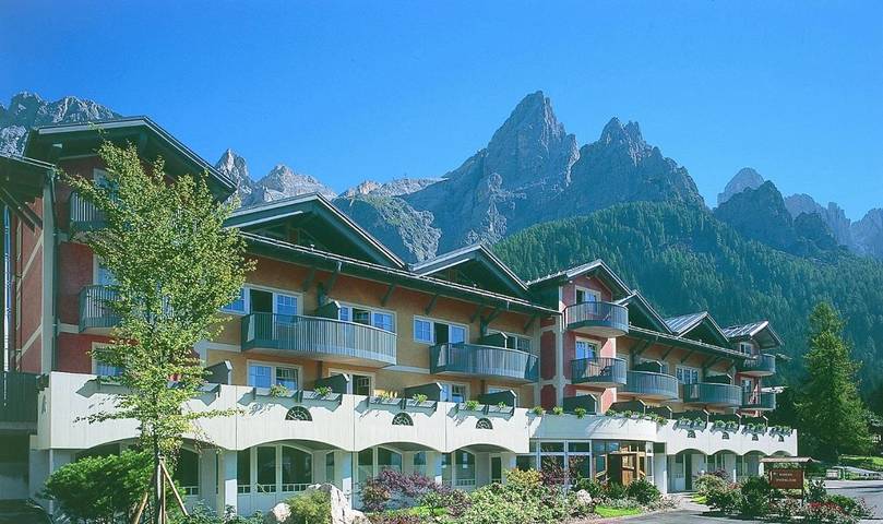 Location de vacances pour 4 personnes, avec balcon ainsi que piscine et sauna à San Martino di Castrozza - 2