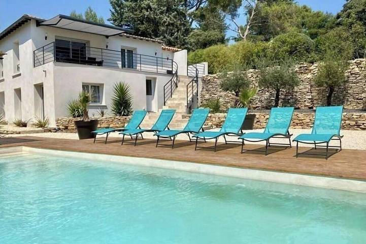 Villa per 8 persone, con giardino in Nîmes
