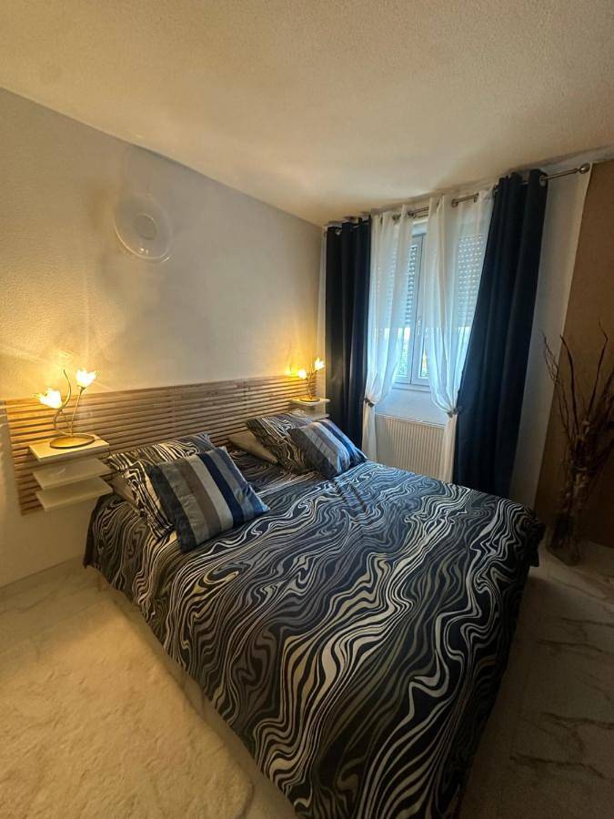 Apartamento de vacaciones para 5 personas, con vistas y terraza - 1