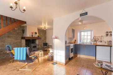 Gîte pour 14 Personnes dans Radenac, Région de Pontivy, Photo 4