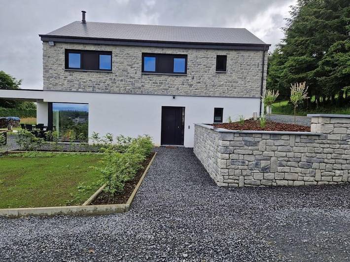 Location de vacances pour 10 personnes, avec jardin et vue, animaux acceptés dans Oizy