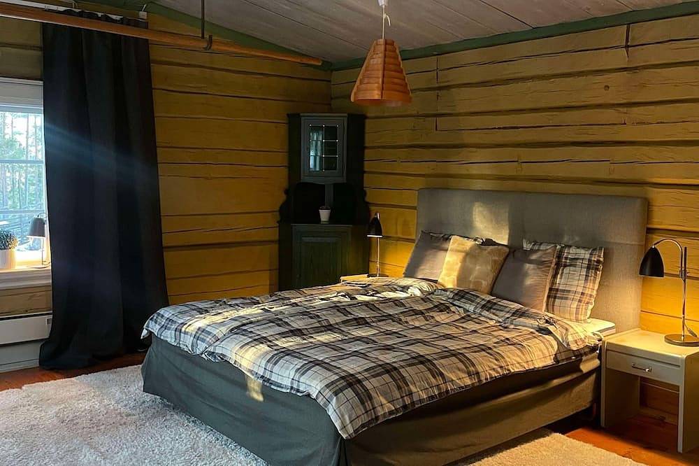 Cozy winter cottage close to nature, quiet and comfortable, the stars are looking out in Hälsingland